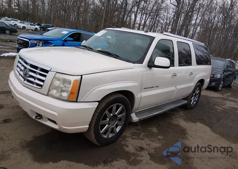 2005 Cadillac Escalade Esv Platinum Edition z USA, uszkodzony, nr VIN 3GYFK66NX5G126695